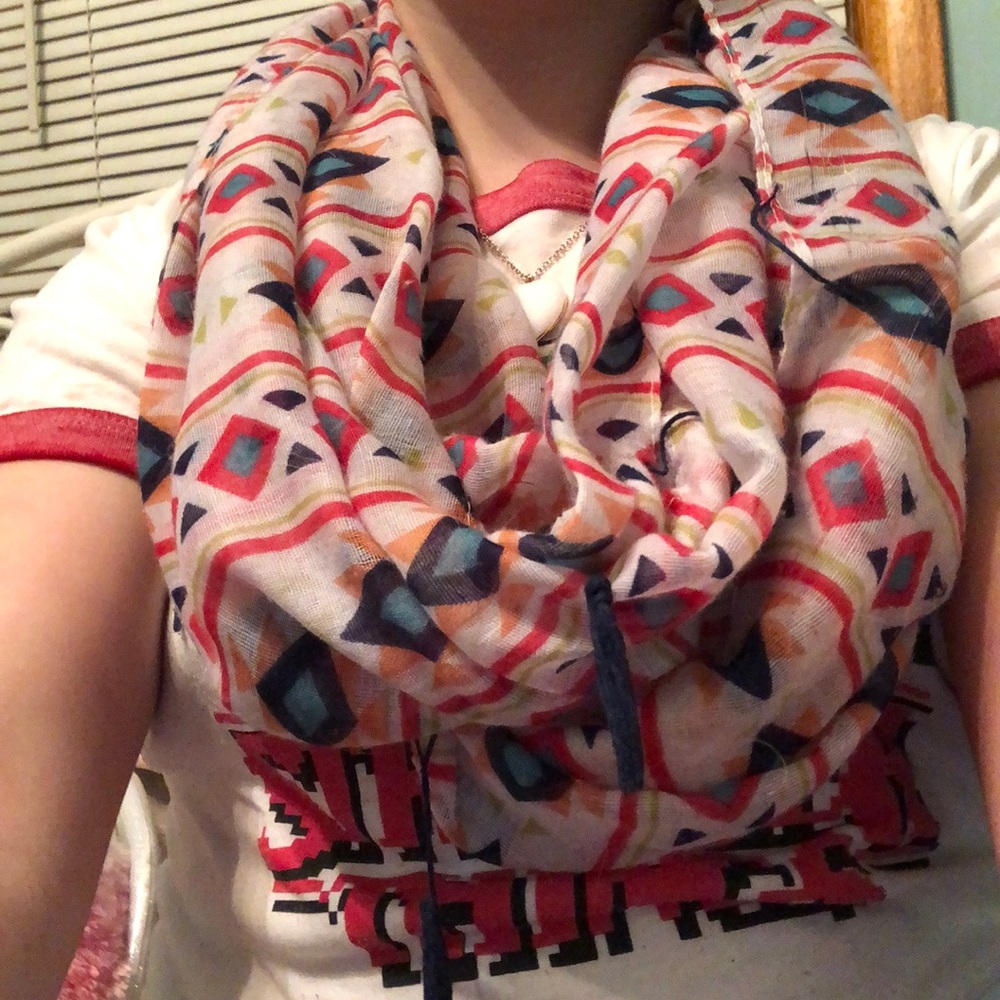A sort scarf